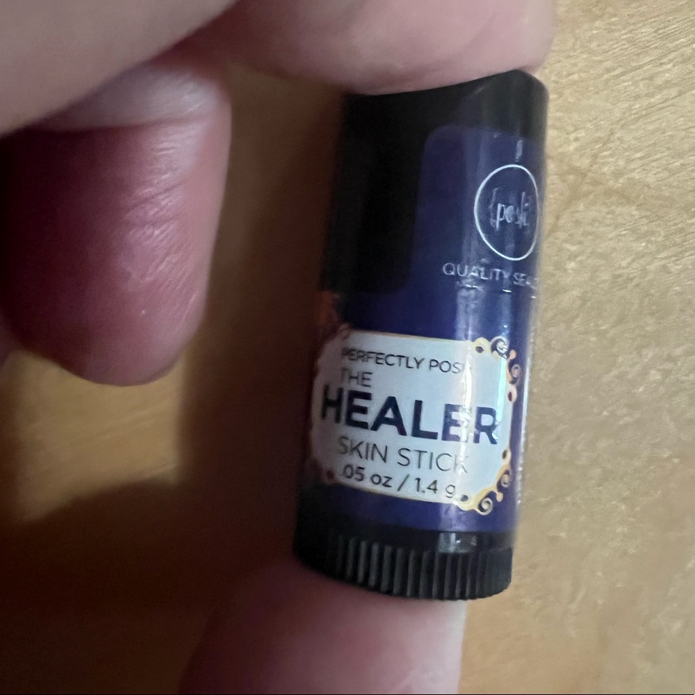 New Sealed Perfectly Posh Skin Stick MINI The Healer .05oz